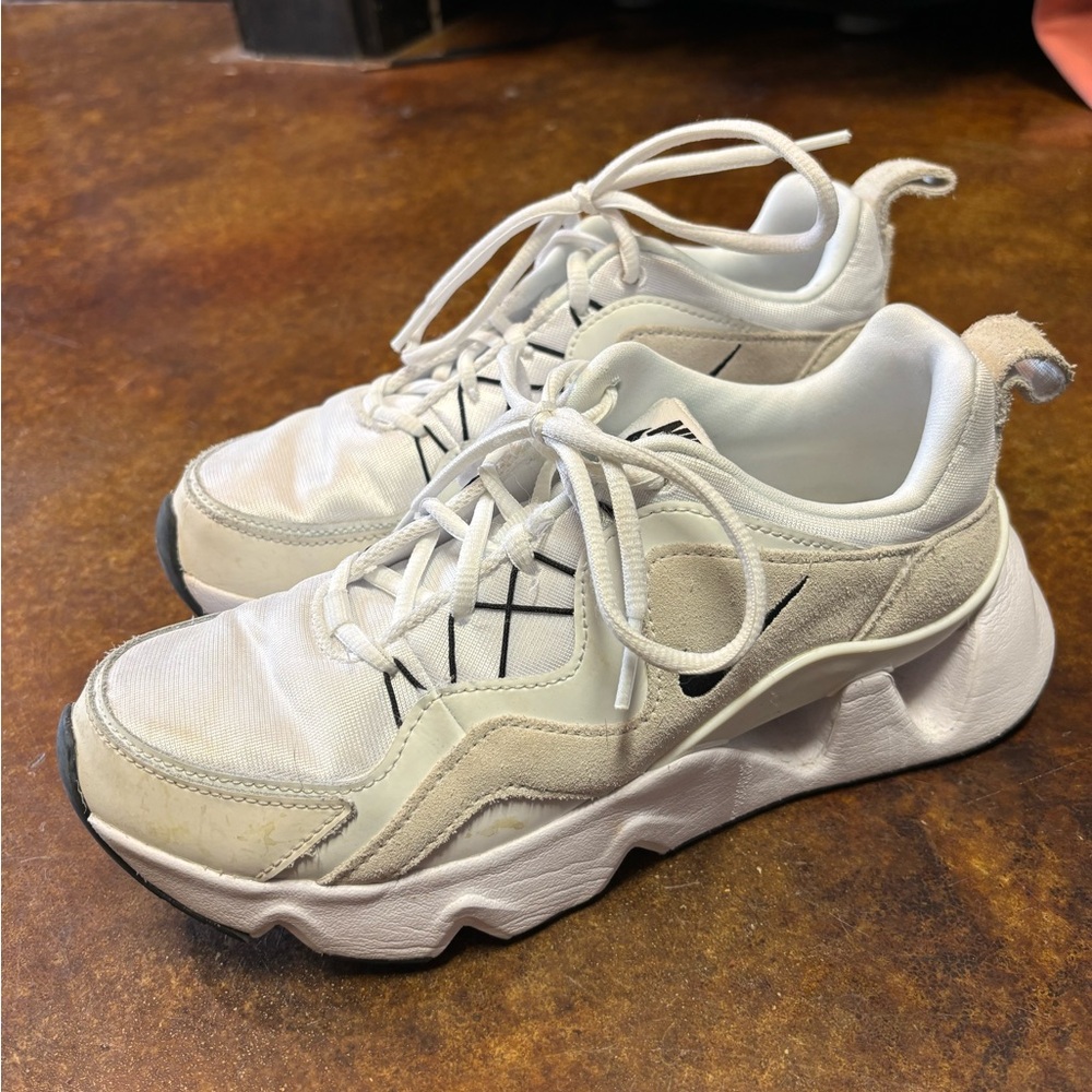 Women’s Nikes.